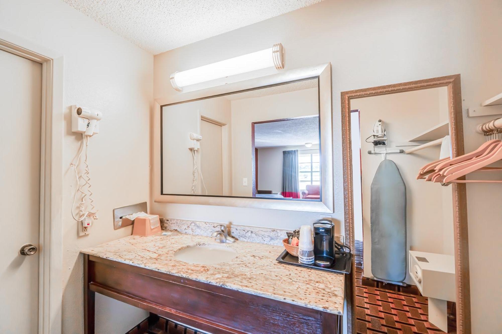 Lone Star Inn By Oyo Vernon Texas Hwy 287 Экстерьер фото